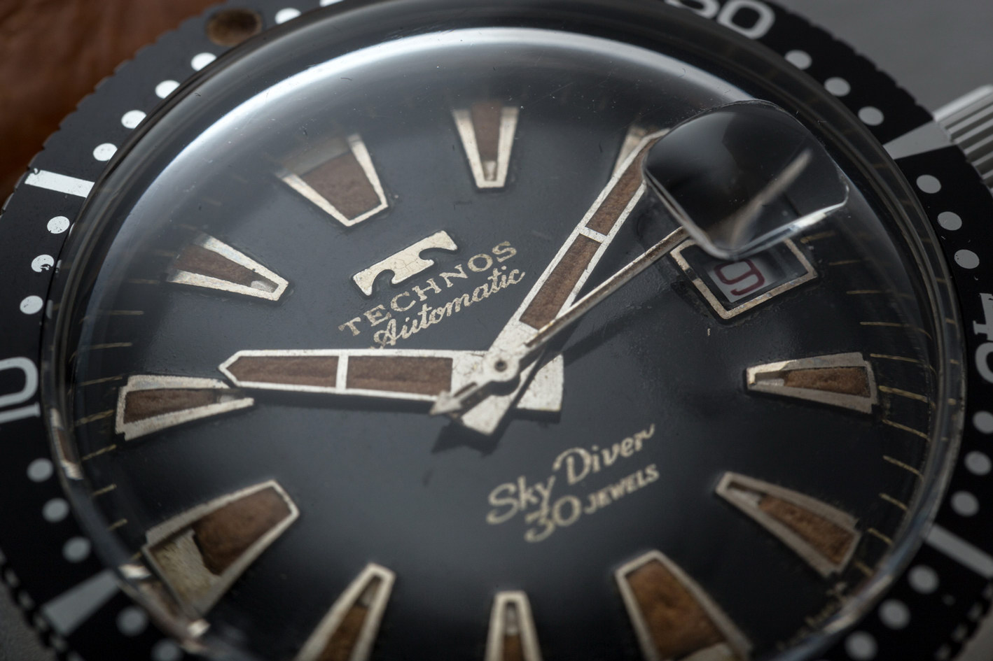 Technos Vintage Sky-Diver | Shuck the Oyster Vintage Watches